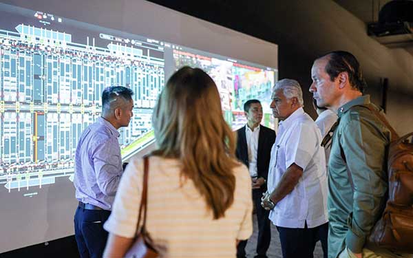 Mulino visita la terminal automatizada más grande del mundo: el puerto de Tuas, en Singapur
