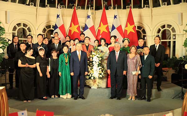 Presidente de Vietnam anuncia una nueva etapa de desarrollo en alianza con Panamá
